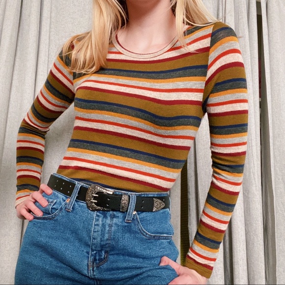 🍃Caution to the Wind long sleeve top🍃 - Picture 1 of 3